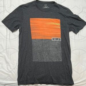 Oakley men’s small graphic tee